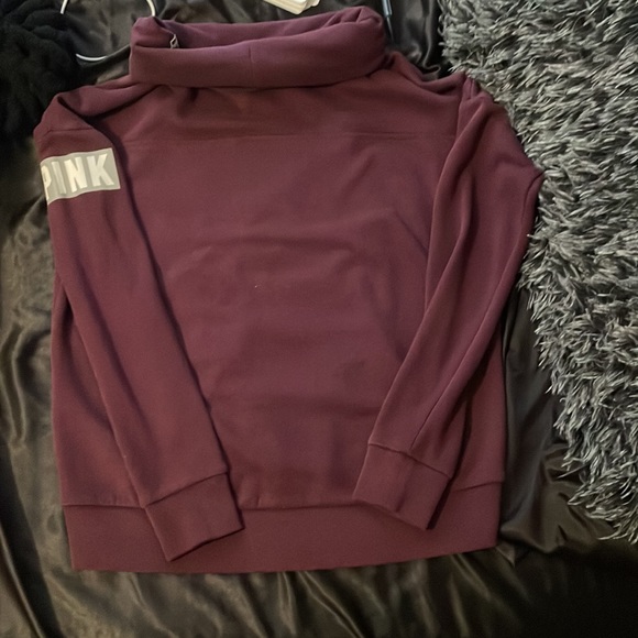 Long Sleeve Turtle Neck, Size: S, Maroon Color - Picture 2 of 2